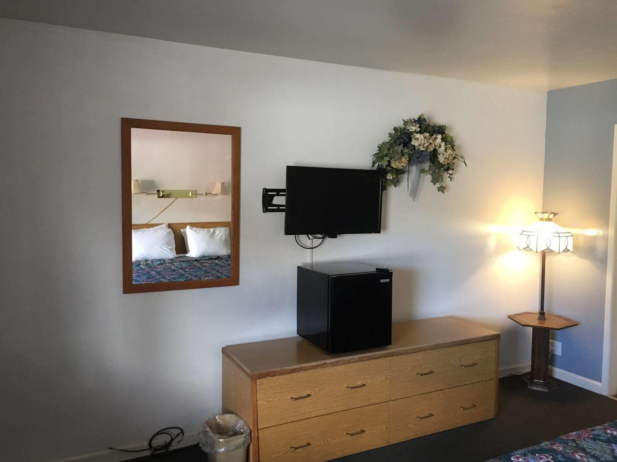 Holiday Lodge Grass Valley Esterno foto