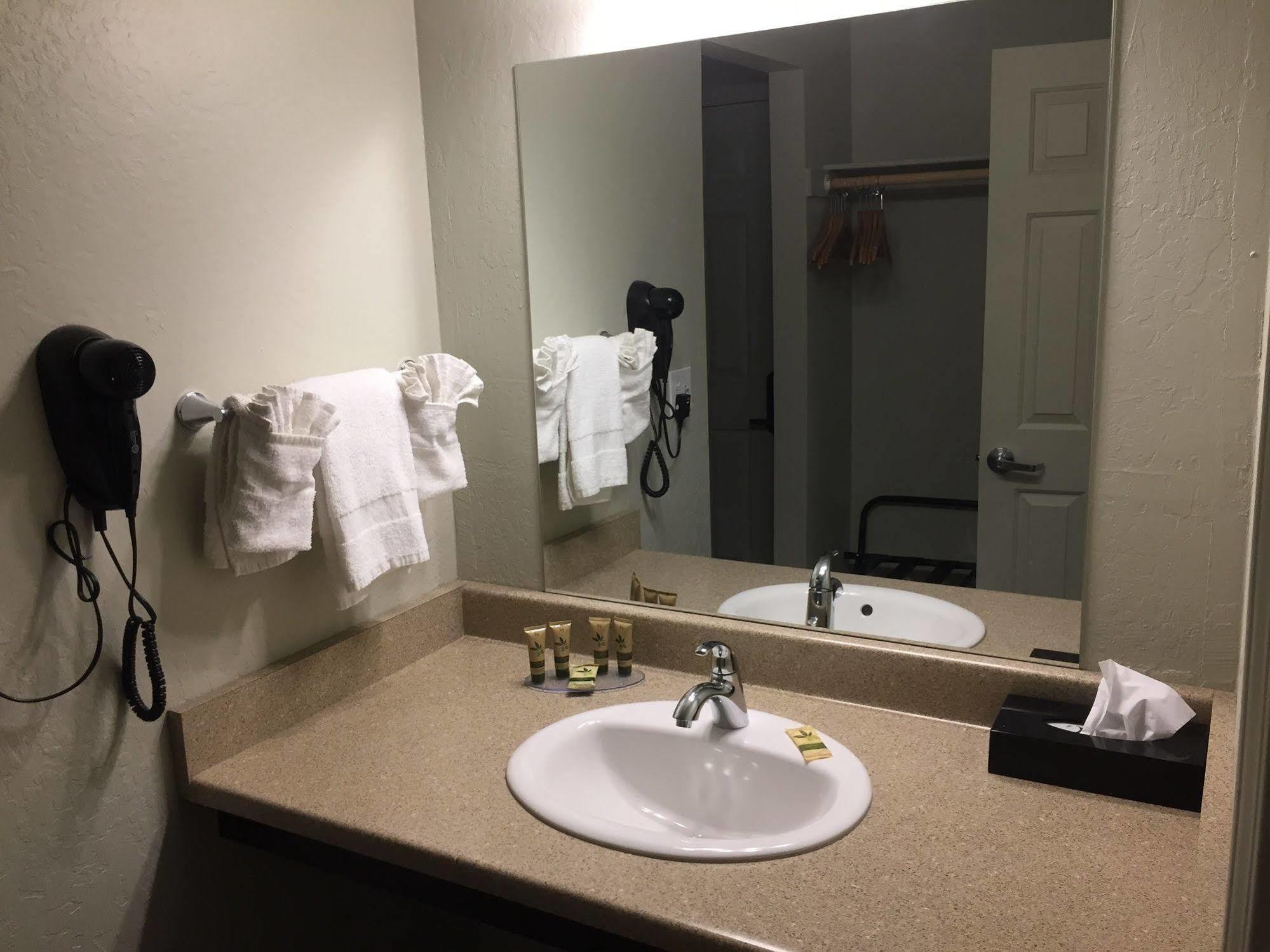 Holiday Lodge Grass Valley Esterno foto